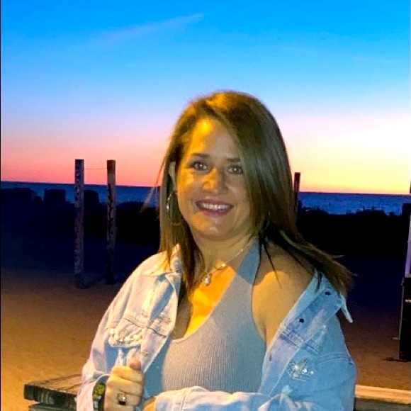 Meet your Posher, Diana - Picture 1 of 1